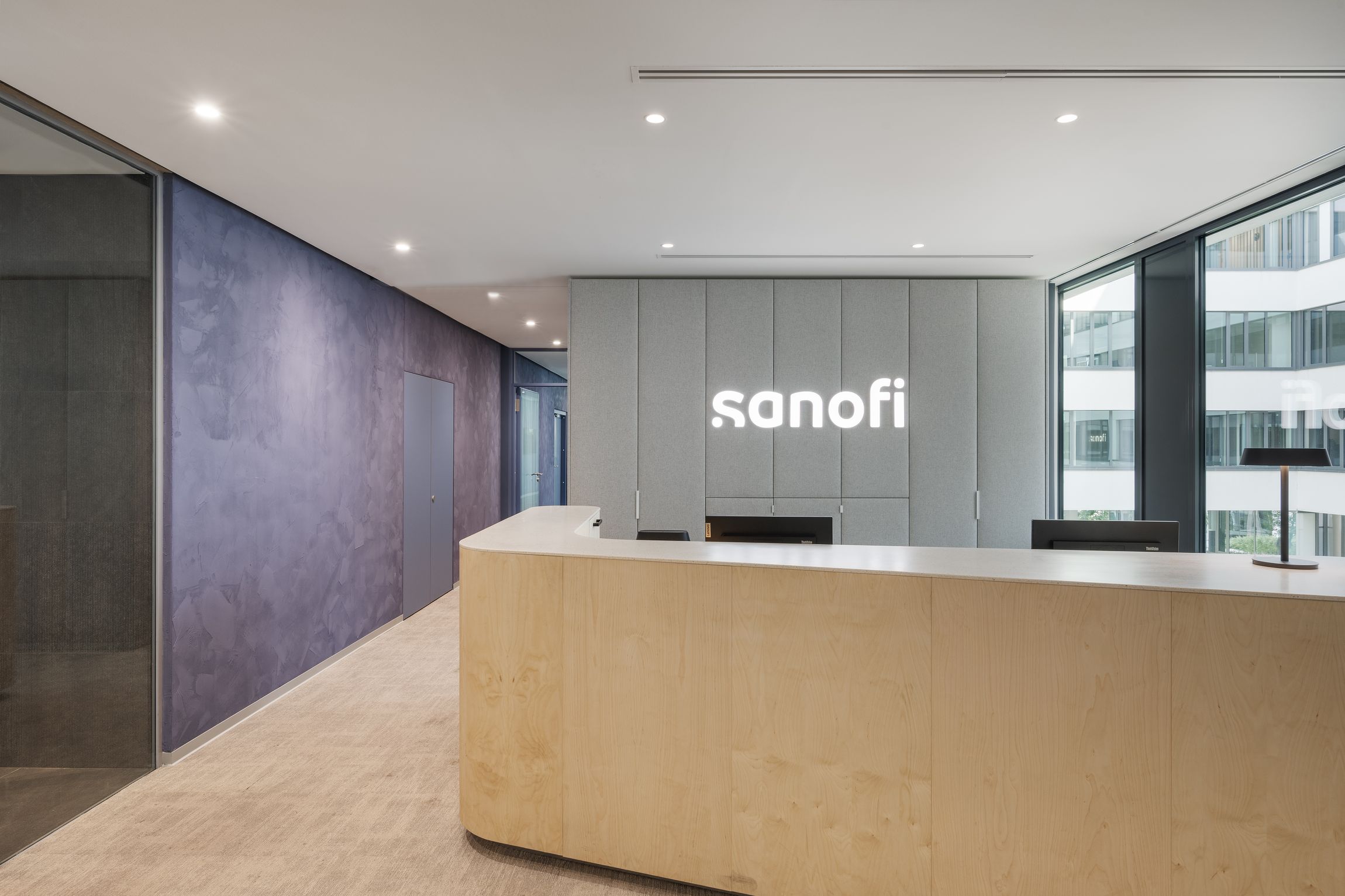 245 sanofi 3