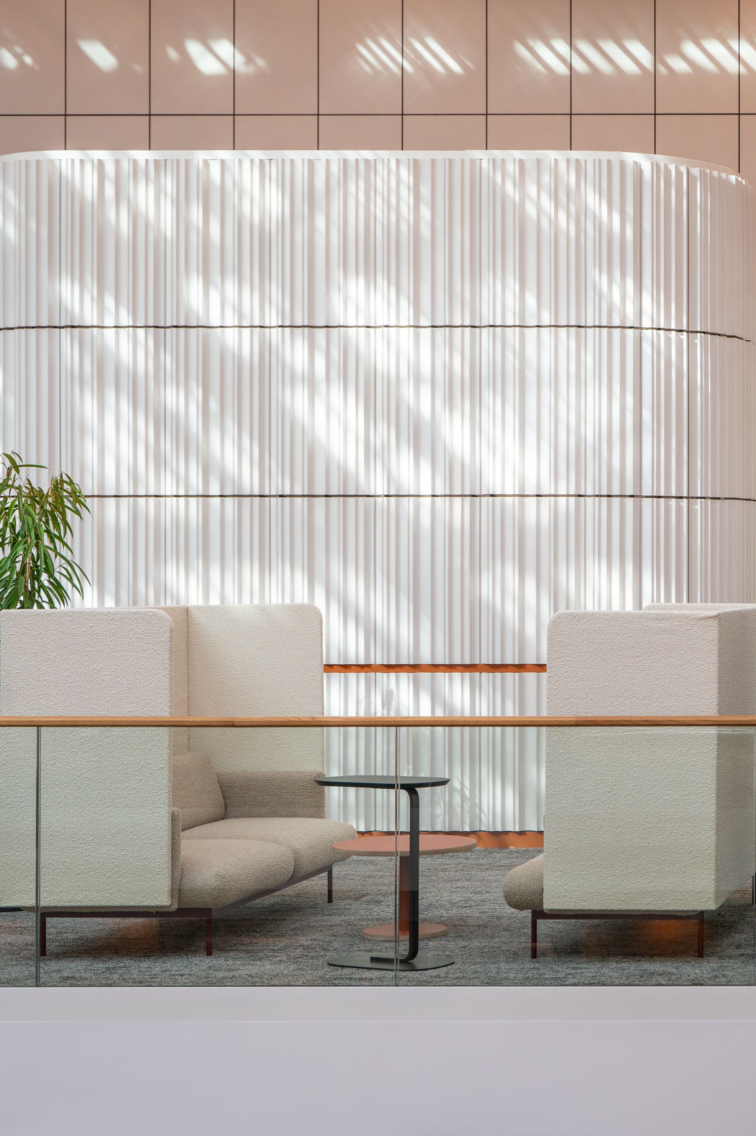 240 rtl hq