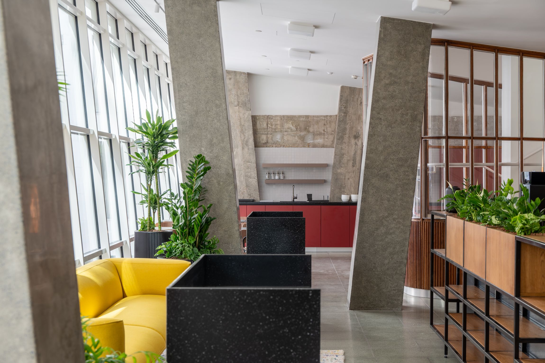 240 rtl hq