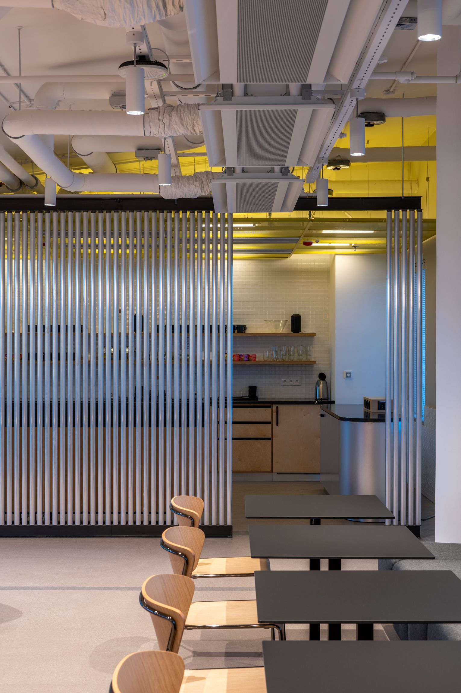 240 rtl hq