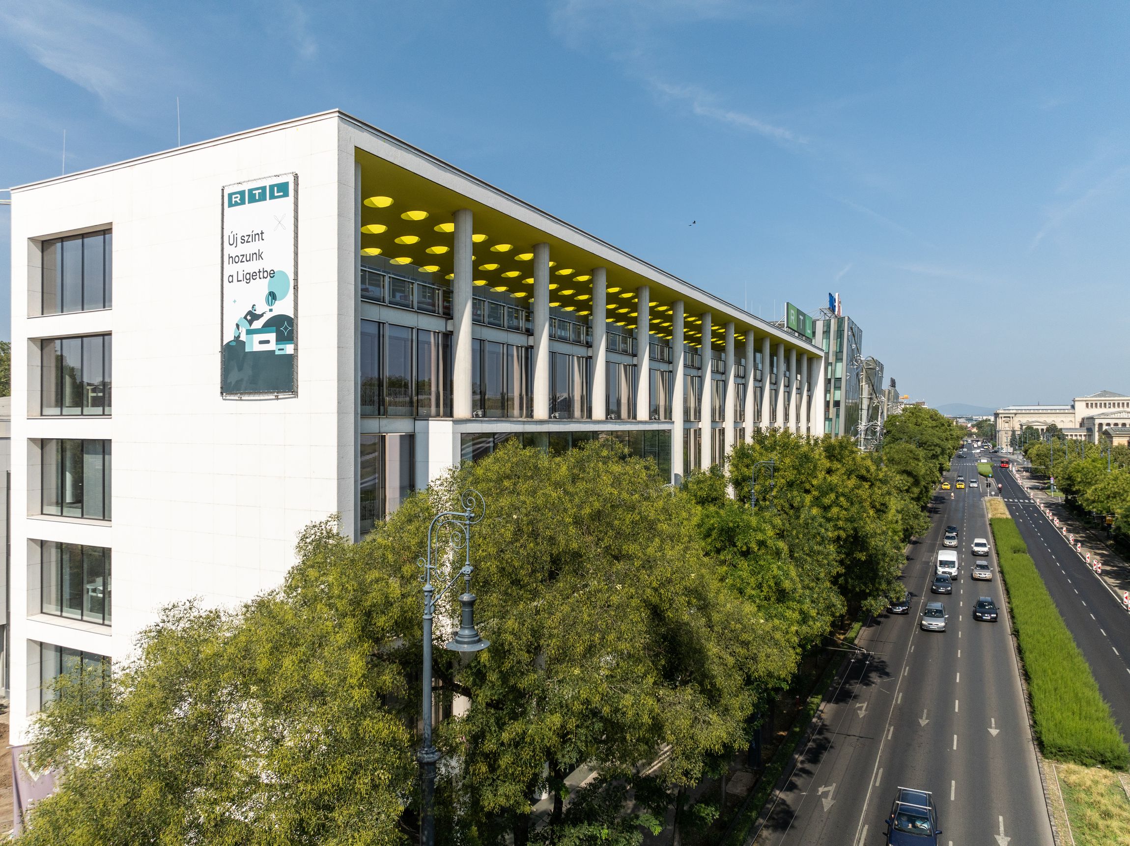 240 rtl hq