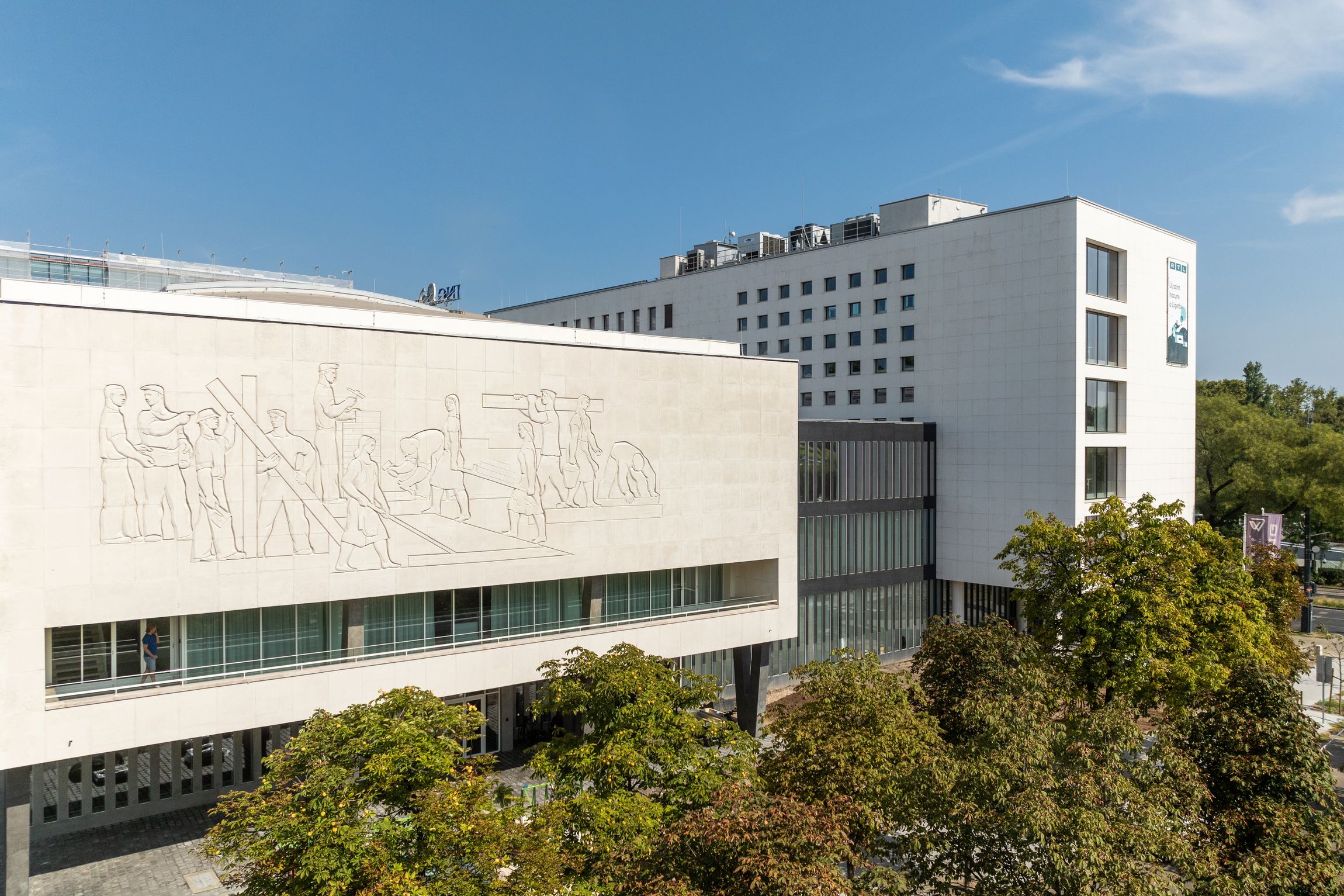240 rtl hq